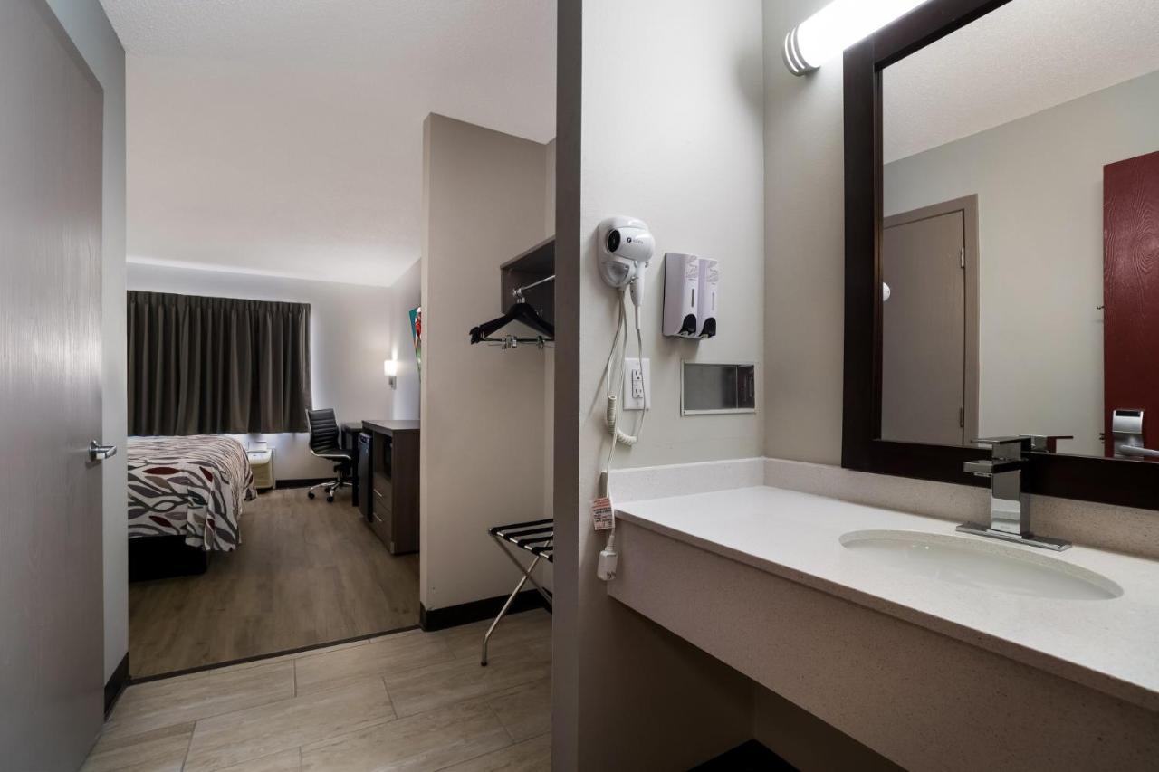 Motel Super 8 By Wyndham Marston Esterno foto